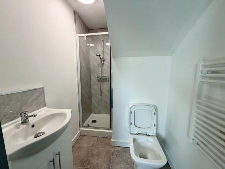 24 bedroom Terraced House to let in Liverpool Road, Stoke-On-Trent, ST4