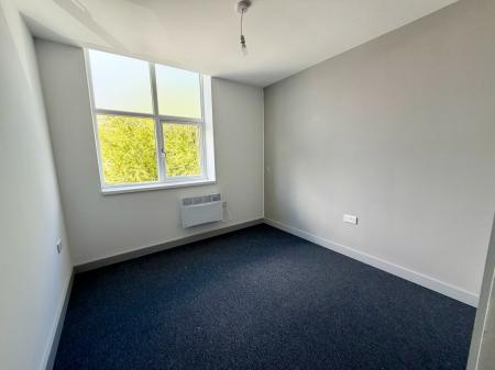 24 bedroom Terraced House to let in Liverpool Road, Stoke-On-Trent, ST4