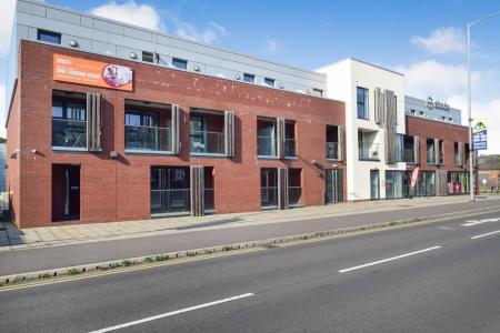 1 bedroom Flat to let in London Road, Newcastle-Under-Lyme, ST5