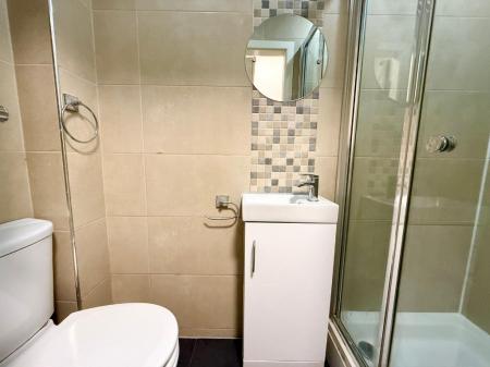 5 bedroom House share to let in Conway Street, Shelton, Stoke-On-Trent, ST4