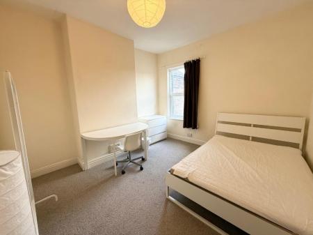 2 bedroom Terraced House to let in Haywood Street, Shelton, Stoke-On-Trent, ST4