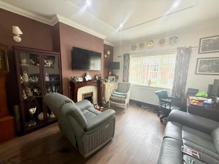 2 bedroom Flat for sale in Philip Street, Stoke-On-Trent, ST4