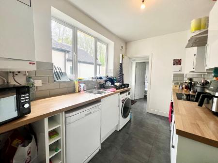 2 bedroom Terraced House to let in Scott Lidgett Road, Middleport, Burslem, ST6