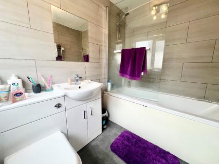 2 bedroom Terraced House to let in Scott Lidgett Road, Middleport, Burslem, ST6