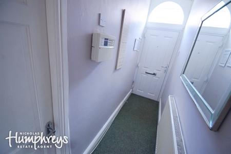 4 bedroom Terraced House to let in Guildford Street, Shelton, Stoke-On-Trent, ST4
