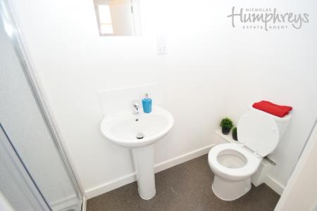 2 bedroom House share to let in Lyme Valley Mews, Newcastle-Under-Lyme, ST5