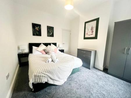 3 bedroom Terraced House to let in Cauldon Road, Shelton, Stoke-On-Trent, ST4