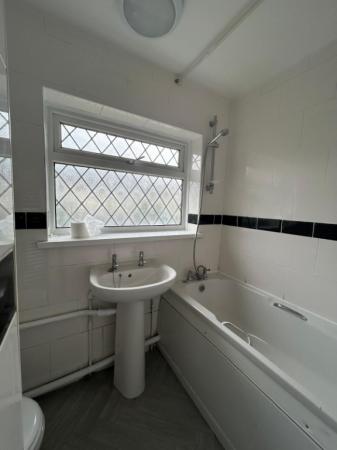 3 bedroom Semi-detached house to let in Dee Lane, Newcastle-Under-Lyme, ST5