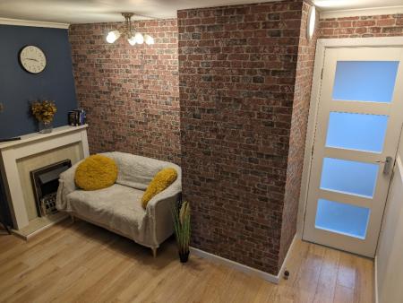 4 bedroom Terraced House to let in Lanarks Walk, Newcastle-Under-Lyme, ST5