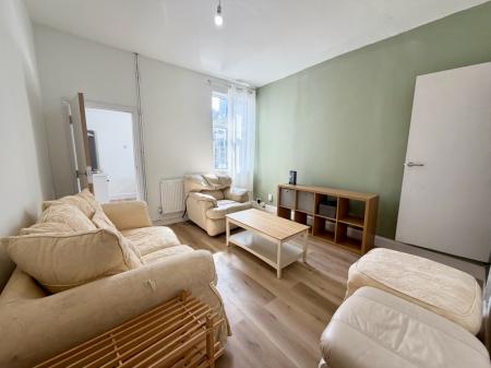 4 bedroom Terraced House to let in Ashford Street, Stoke-On-Trent, ST4