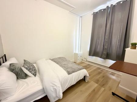 4 bedroom Terraced House to let in Ashford Street, Stoke-On-Trent, ST4