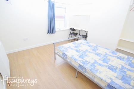 3 bedroom Terraced House to let in Newlands Street, Shelton, Stoke-On-Trent, ST4
