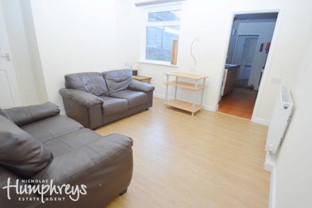 3 bedroom Terraced House to let in Newlands Street, Shelton, Stoke-On-Trent, ST4