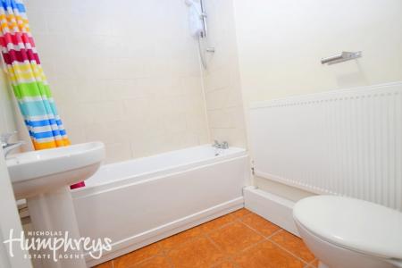 3 bedroom Terraced House to let in Newlands Street, Shelton, Stoke-On-Trent, ST4