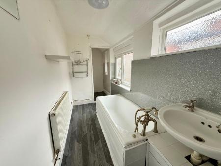 2 bedroom Terraced House to let in Campbell Road, Stoke-On-Trent, ST4