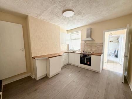 2 bedroom Terraced House for sale in East Terrace, Stoke-On-Trent, ST6
