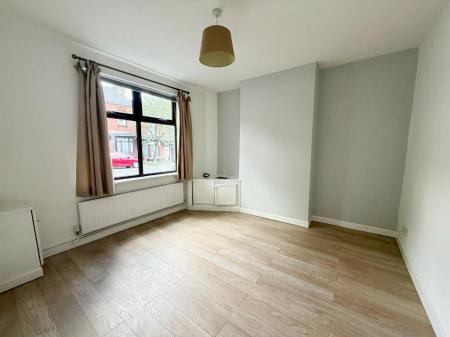3 bedroom Terraced House to let in Albert Street, Newcastle-Under-Lyme, ST5