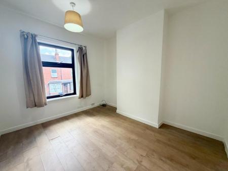 3 bedroom Terraced House to let in Albert Street, Newcastle-Under-Lyme, ST5