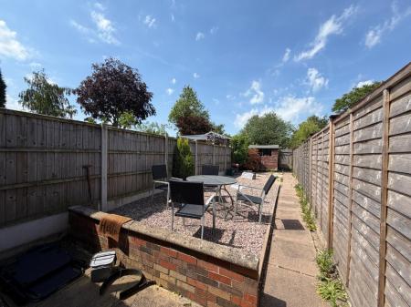 3 bedroom Terraced House to let in Thistleberry Avenue, Newcastle-Under-Lyme, ST5