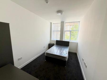 6 bedroom Flat to let in Stafford Street, Hanley, ST1