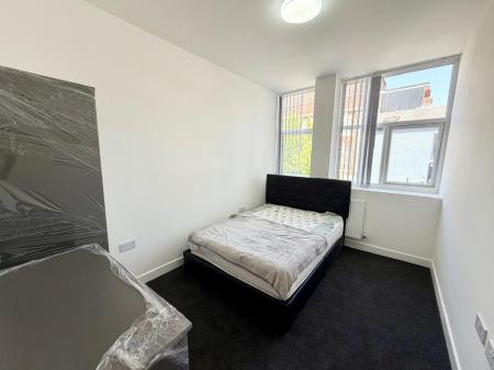 6 bedroom Flat to let in Stafford Street, Hanley, ST1