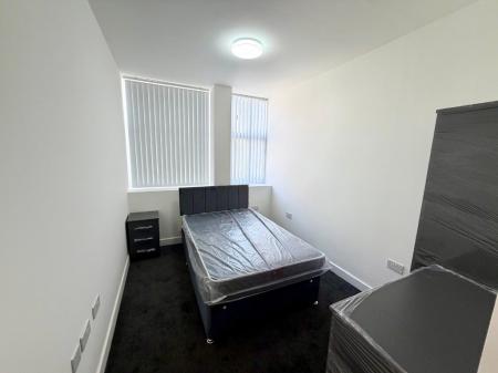 6 bedroom Flat to let in Stafford Street, Hanley, ST1