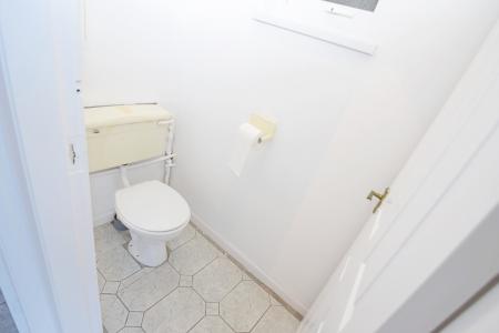 3 bedroom House share to let in St. Georges Road, Newcastle-Under-Lyme, ST5