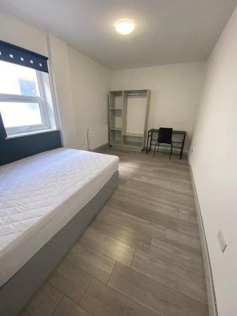 2 bedroom Flat to let in Stoke Road, Shelton, Stoke-On-Trent, ST4
