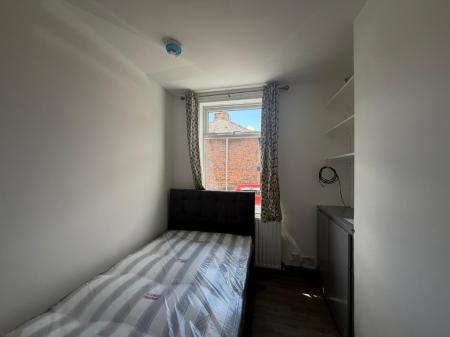 3 bedroom Terraced House to let in Freehold Street, Newcastle-Under-Lyme, ST5