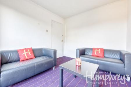 4 bedroom Semi-detached house to let in College Road, Canterbury, CT1