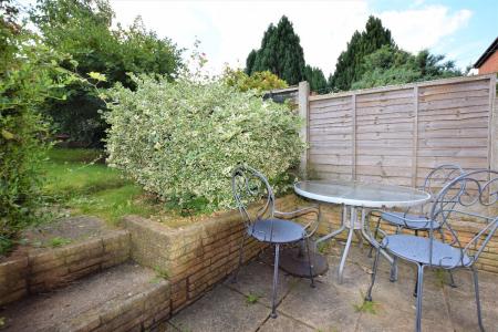 5 bedroom Terraced House to let in Martyrs Field Road, Wincheap, CT1