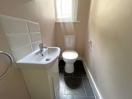 6 bedroom Semi-detached house to let in North Holmes Road, Canterbury, CT1