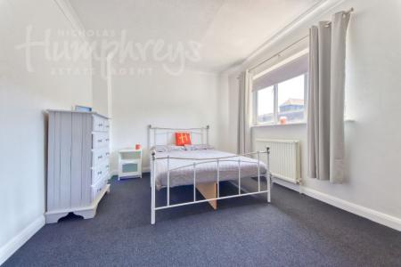 5 bedroom Terraced House to let in Regency Place, Canterbury, CT1