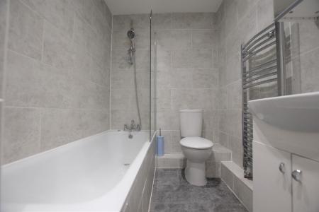 7 bedroom Semi-detached house to let in Tenterden Drive, Canterbury, CT2