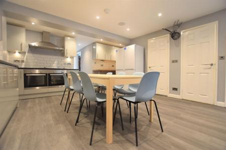 Tenterden Drive, Canterbury, CT2