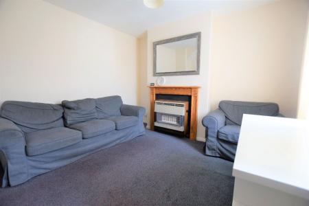 4 bedroom Terraced House to let in Tunstall Road, Canterbury, CT2