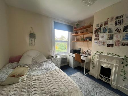 1 bedroom Semi-detached house to let in St. Martins Road, Canterbury, CT1