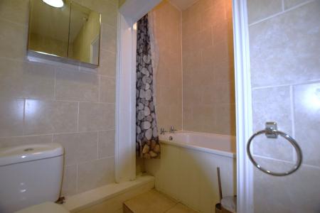 1 bedroom Semi-detached house to let in York Road, Wincheap, CT1