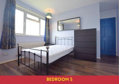 5 bedroom Semi-detached house to let in 5 Bed Student Home - 51 Dickens Avenue