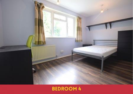 5 bedroom Semi-detached house to let in 5 Bed Student Home - 51 Dickens Avenue