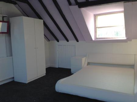4 bedroom Terraced House to let in 4 Bedroom Student Home - 51 St. Peters Place, City Centre