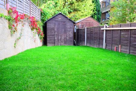 5 bedroom Semi-detached house to let in 5 Bed Student Home - 15 Rhodaus Close