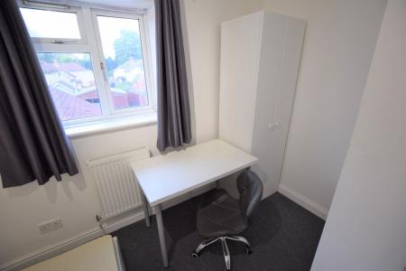 4 bedroom Semi-detached house to let in 4 Bed Student Home - Edgar Road, Opposite CCCU