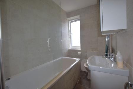 5 bedroom Semi-detached house to let in 5 Bed Student Home - 7 Green Cloth Mews