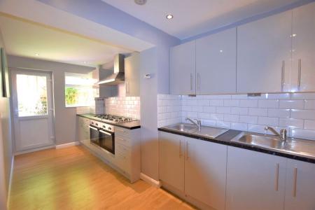 7 bedroom Semi-detached house to let in 19 Regency Place