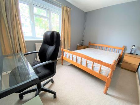 2 bedroom Terraced House to let in 15 Artillery Street (Near City Centre)