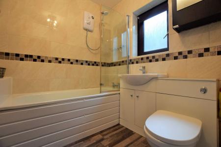 3 bedroom Apartment to let in St. Mildred's Court (City Centre)