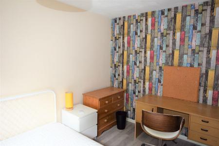 4 bedroom Terraced House to let in 4 Bedroom Student Home - 3 Teddington Close
