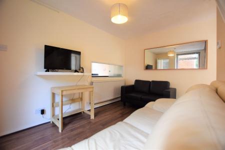 4 bedroom Terraced House to let in 8 Payton Mews - 4 Bedroom Student Home - CCCU