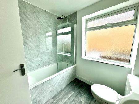 4 bedroom Terraced House to let in 4 Bedroom Student House - City Centre